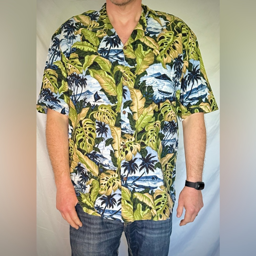 Pacific Legend Hawaiian Men’s Shirt with Wooden Buttons